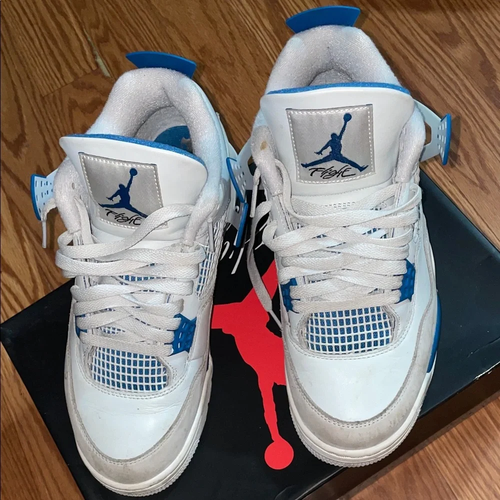 Jordan Retro 4 - Picture 1 of 6